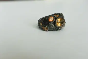 Ugo cacciatori 리프 반지