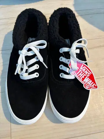 Vans 블랙 스웨이드 스니커즈