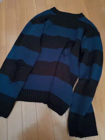 Whinny/좀비 니트