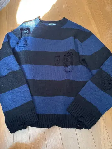 Whinny/좀비 니트