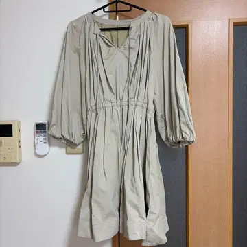 Mila Owen 베이지 긴팔 셔츠 원피스 사이즈 0