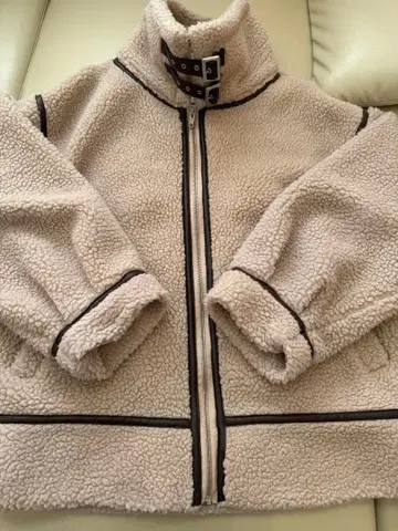 새상품급 GYDA 플리스 자켓 보아 자켓 F