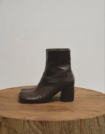 미사용 새상품 TODAYFUL Square Short Boots