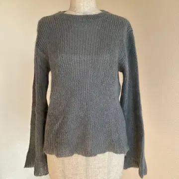 agnes b 모헤어 니트 플레어 소매