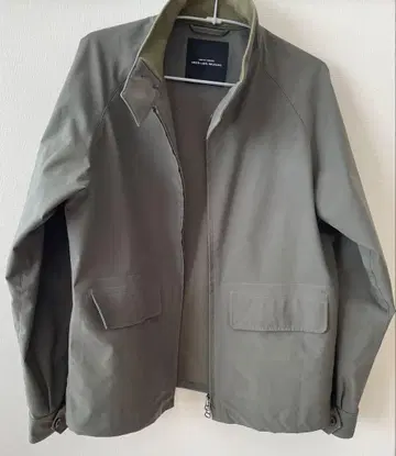 올리브 그린 캐주얼 자켓