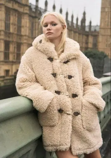 트라팔가 보아 코트