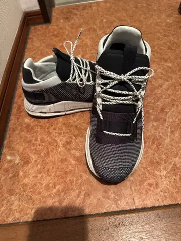 새상품급 On 남성용 스니커즈 사이즈 UK 10