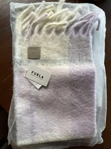 택 포함 새상품 FURLA 훌라 알파카 머플러