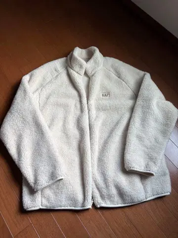 GAP 플리스 자켓 L 사이즈 화이트