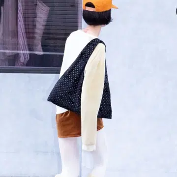 SIMONE WILD 벨벳 파우치