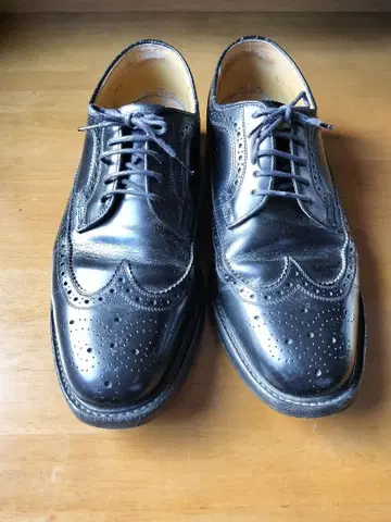 REGAL 블랙 가죽 윙팁 드레스 슈즈