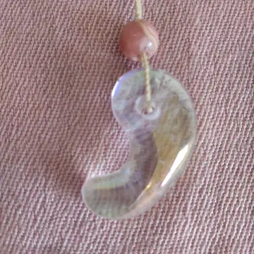 화이트 아우라 구옥 펜던트