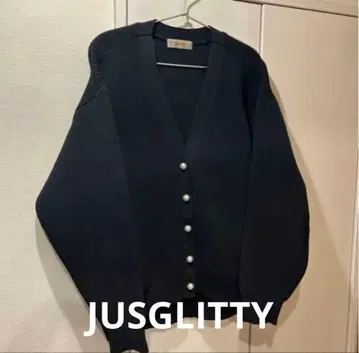 [새상품급] 저스길리티 JUSGLITTY 펄 단추 루즈핏 가디건 블랙
