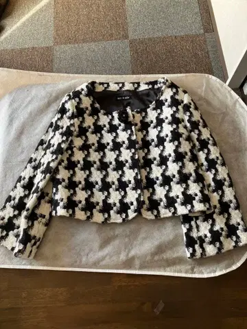 테일러드 자켓 화이트 블랙 하운드 투스 사이즈 M 프레