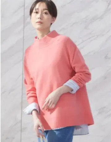 스테디셀러 INDIVI 인디비 니트 하이넥 코랄 핑크 M 사이즈