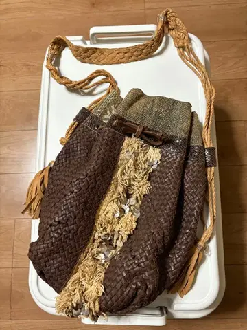 클라라몬테 가죽 숄더백