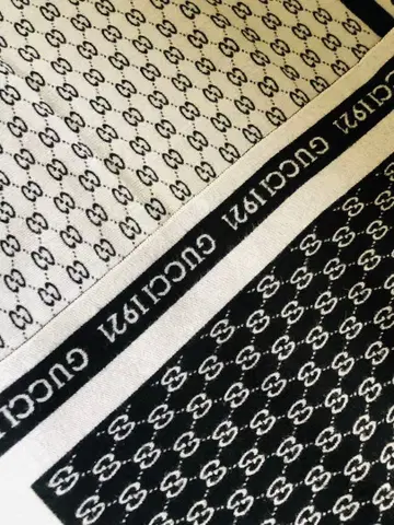 스카프 화이트 블랙