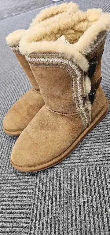 emu 베이지 어그 부츠