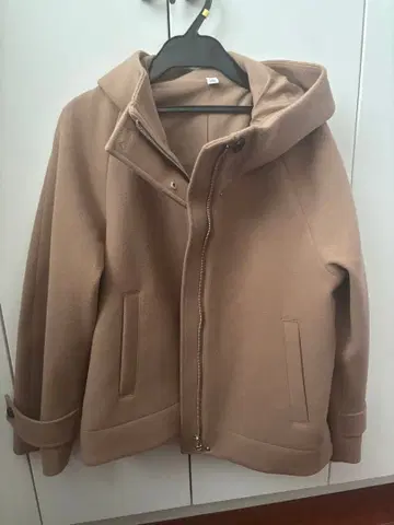 GU 코지 멜톤 숏 후디 코트 S 사이즈 브라운