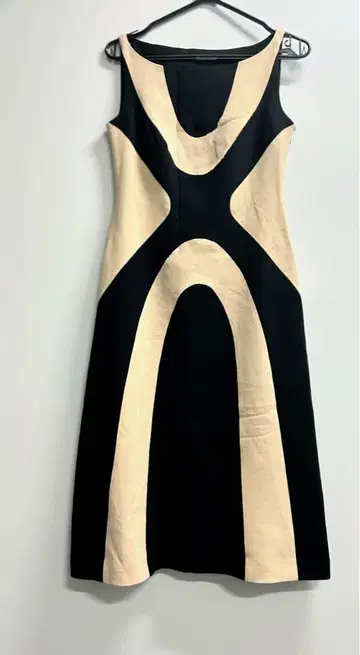 시빌라 기하학 원피스