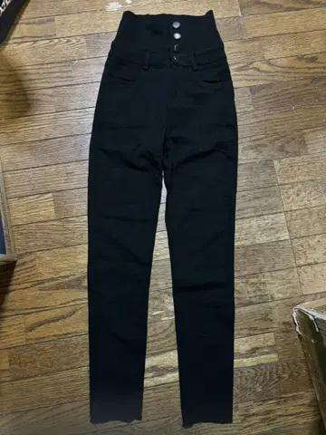 하이웨스트 스키니 데님 블랙 쉬인