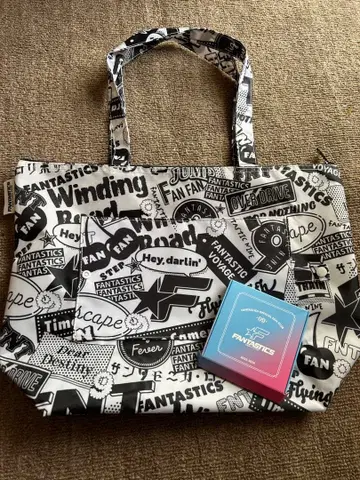 FANTASTICS 토트백 핀 배지