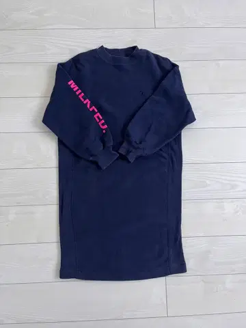 MILKFED. 챔피온 콜라보 원피스