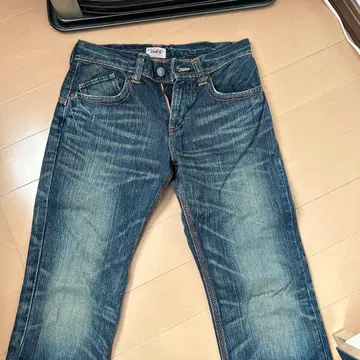 EDW IN 스트레이트 청바지 사이즈 30