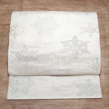 나고야 오비 눈꽃송이 백은 은사 육통 재단 포함