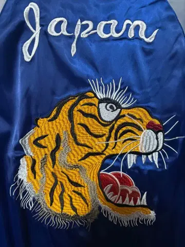 새틴 자수 스카잔 M 사이즈