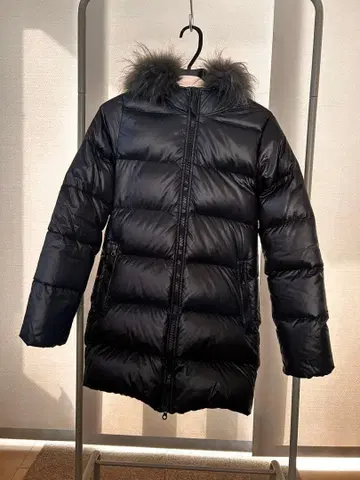 DUVETICA 블랙 다운 자켓 38