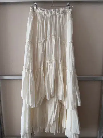 미사용 새상품 CASA FLINE 코튼 캉캉 스커트