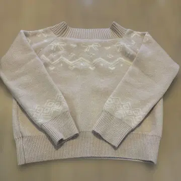 TITTY&CO. 노르딕 무늬 리본 포함 오프숄더 니트 핑크