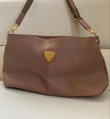 ATAO elvy 엘비 아몬드