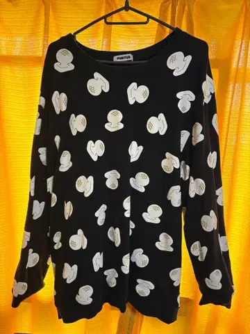 푸뉴즈 찹쌀떡 패턴 블랙 긴팔 상의 사이즈 4