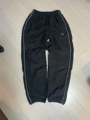 00's umbro 팬츠 블랙 자수 로고 서클 y2k