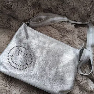 살롱 드 알파드 스마일 호리존탈 미니백 실버