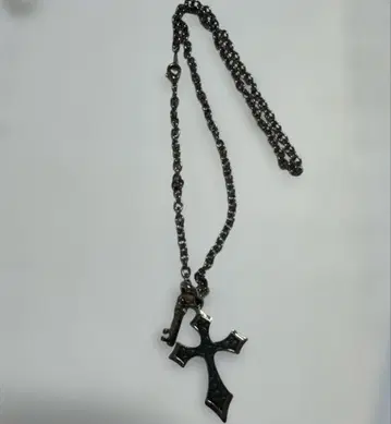 크로스형 펜던트 목걸이