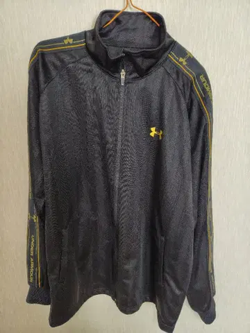 언더아머 XL 저지 블랙/골드