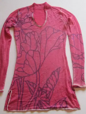 상하이탄의 스웨터