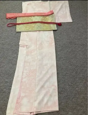 이로무지 히토츠몬