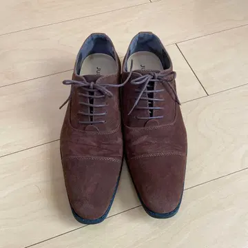 JUN CLUB 브라운 스웨이드 드레스 슈즈