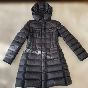Moncler 블랙 롱 다운 자켓