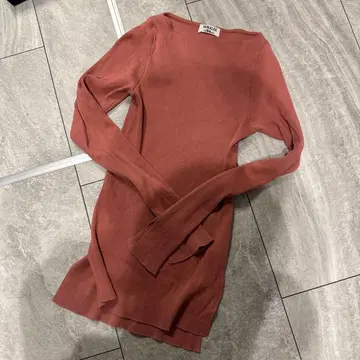 오라리 론 헤르만 기가 보트넥 니트