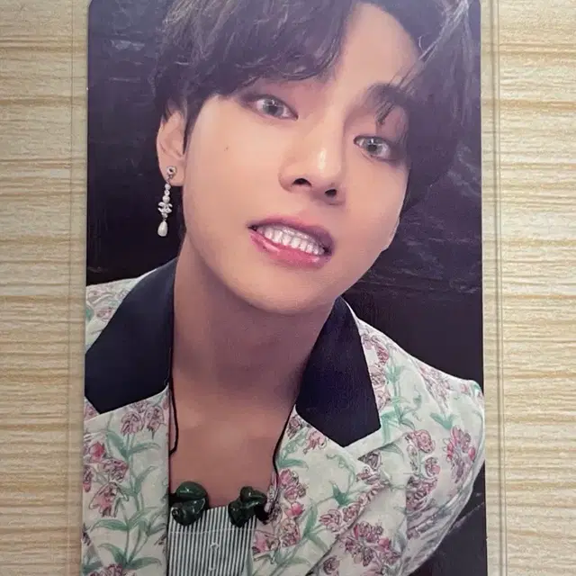 V 태형 / 방탄소년단 MAP OF THE SOUL ON:E DVD 포카