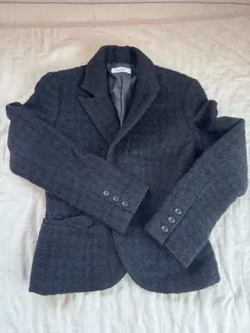 a.v.v 테일러드 자켓 and 스커트 블랙 계열