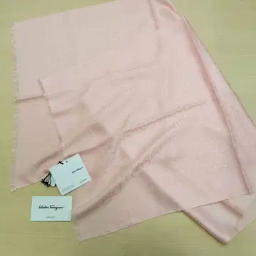 [ T ] 새상품급 땡처리 Salvatore Ferragamo 스톨 핑크