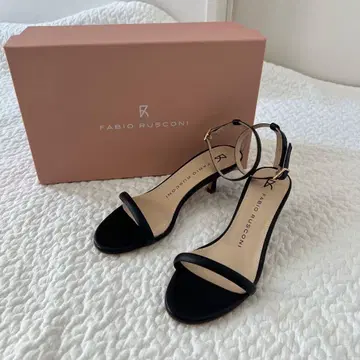 미사용 새상품 파비오 루스코니 블랙 샌들