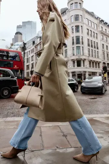 이번 시즌 ZARA 미니 숄더백 새상품급