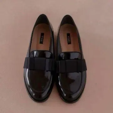 OHGA RIBON LOAFER 22.5cm 새상품